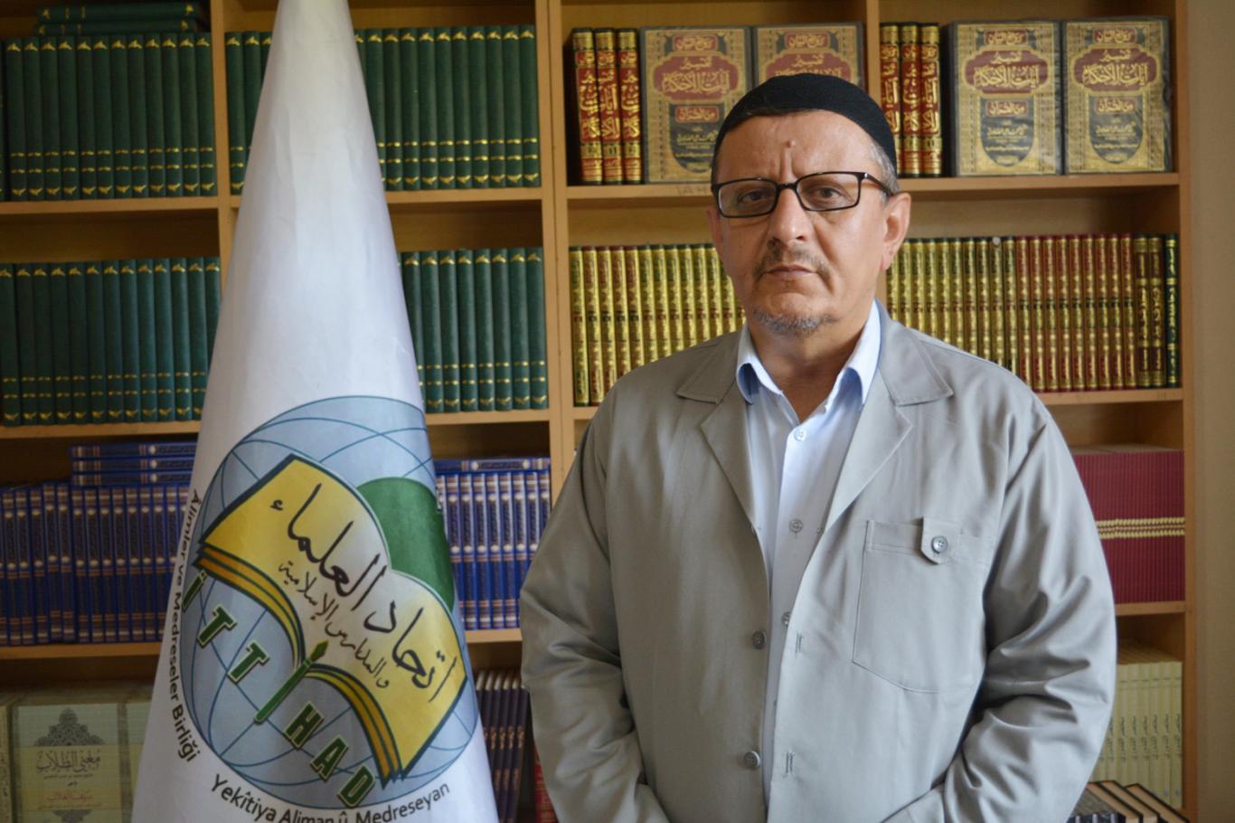 "Çocuklar ilkokula başladığı gibi Kur'an dersiyle tanışması gerekir" "Çocuklar ilkokula başladığı gibi Kur'an dersiyle tanışması gerekir"